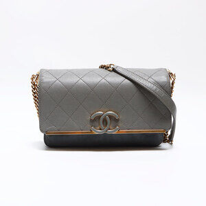 CHANEL Caviar Skin x Suede Chain Coco Mark Shoulder Bag 22017-2018 Gray WS12612